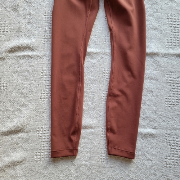 Lululemon In Still High-Rise Athletic Activewear 25" Legging , Ancient Copper - Picture 6 of 10